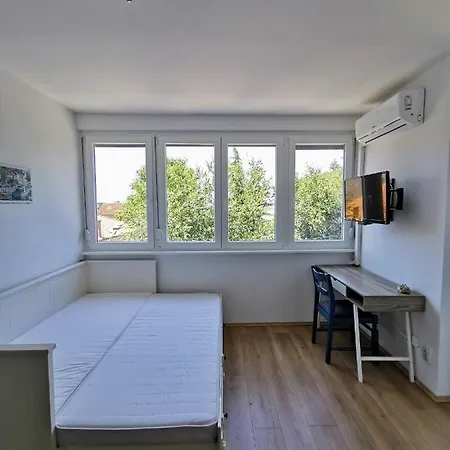 Luna In Biograd Center 公寓 比奥格勒·纳·莫鲁